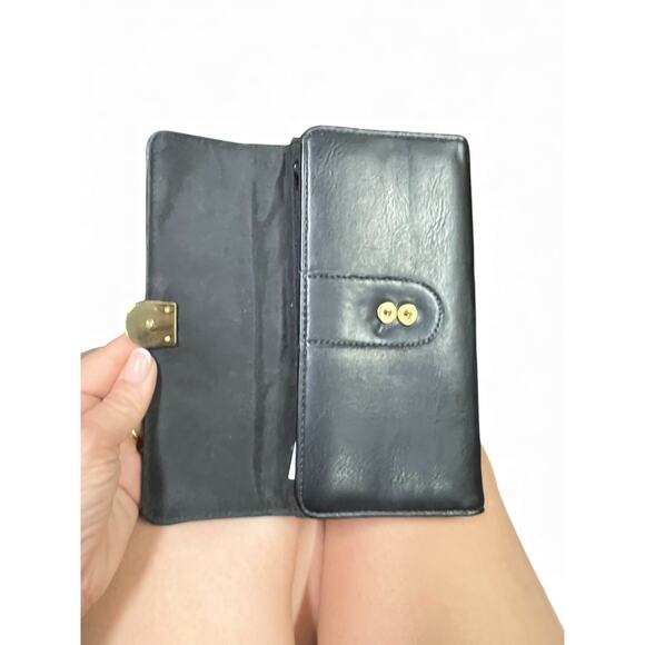 NWT Classiques Entier black leather wallet gold-tone clasp Billfold Logo - Picture 3 of 7